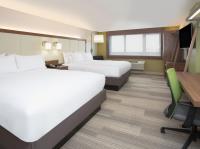 Holiday Inn Express & Suites Farmers Branch image 9